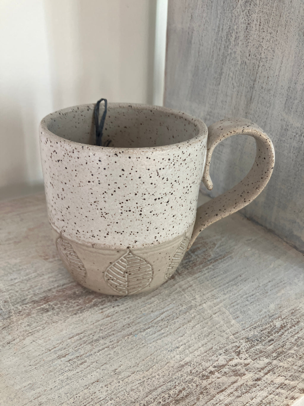 Textured Carved Leaves Mug