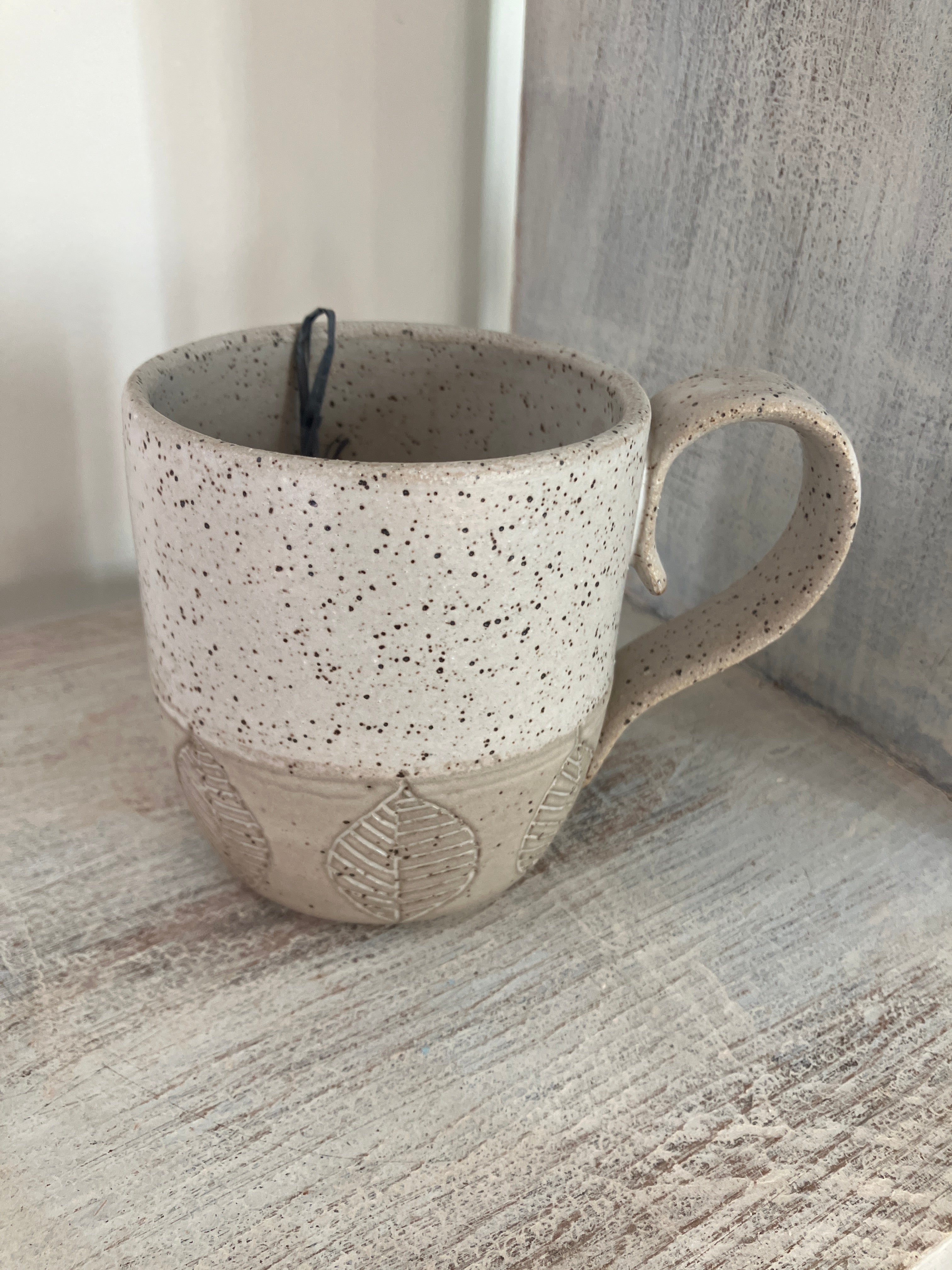 Textured Carved Leaves Mug